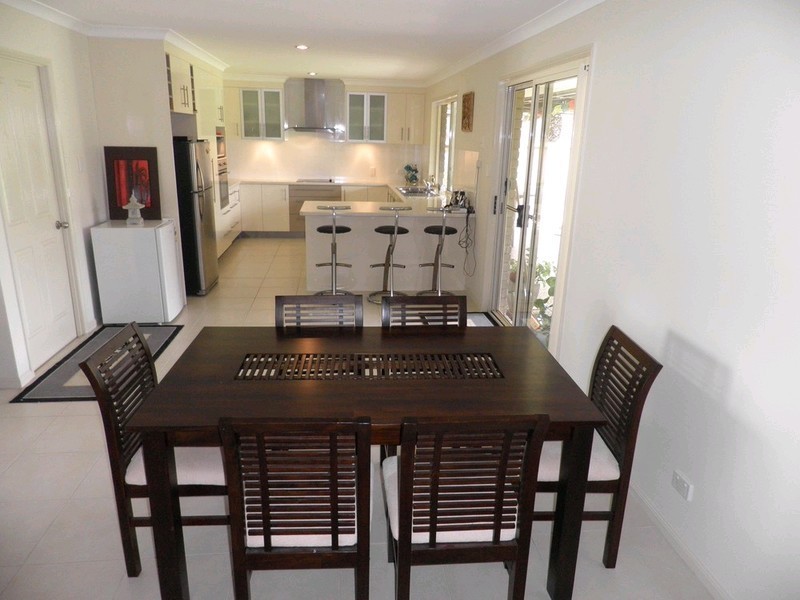 33 Premier Avenue, Jones Hill QLD 4570