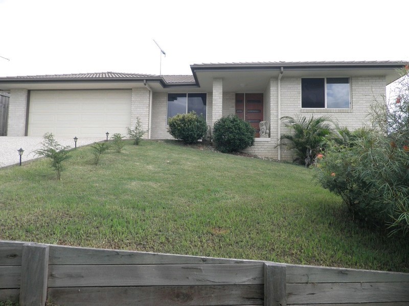 33 Premier Avenue, Jones Hill QLD 4570