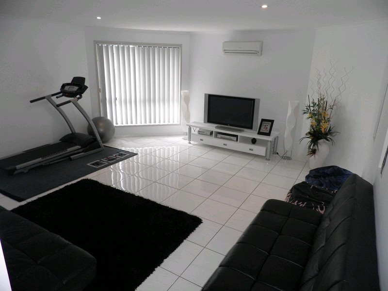 14 Hilltop Avenue, Southside QLD 4570