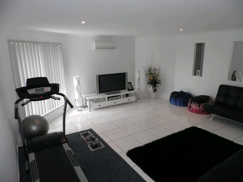 14 Hilltop Avenue, Southside QLD 4570