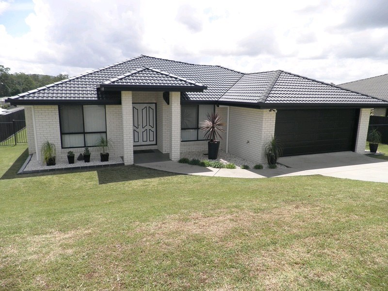 14 Hilltop Avenue, Southside QLD 4570