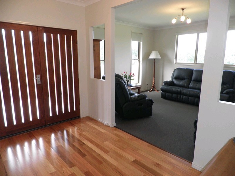 34 Lavender Drive, Araluen QLD 4570