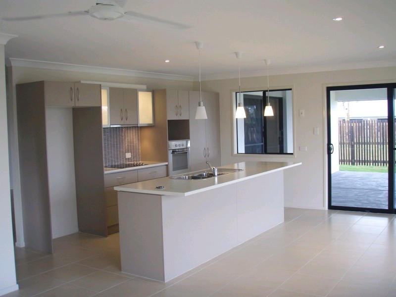 70 Gympie View Drive, Southside QLD 4570