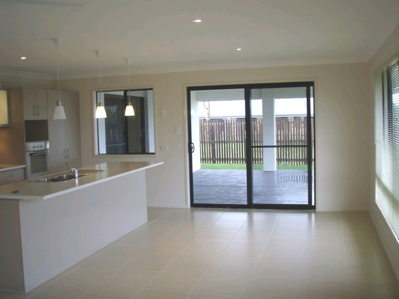 70 Gympie View Drive, Southside QLD 4570