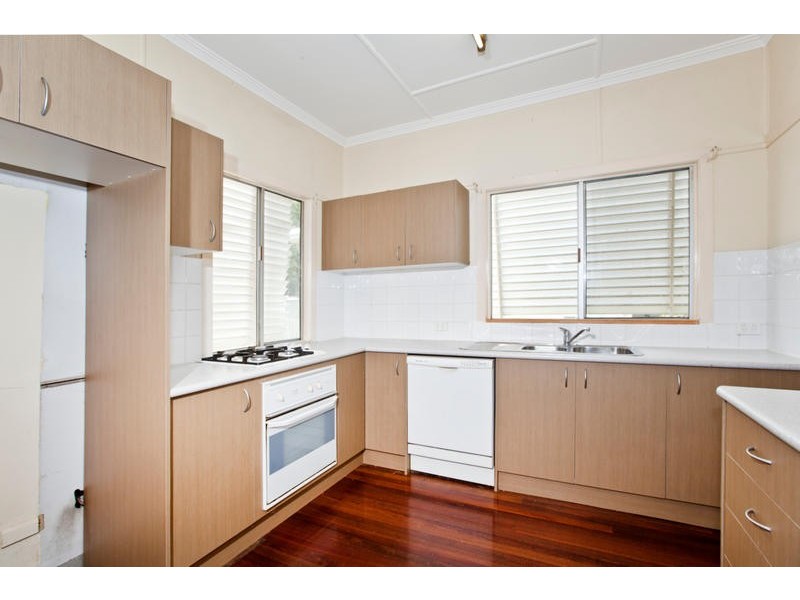 86 Muriel Avenue, Moorooka QLD 4105