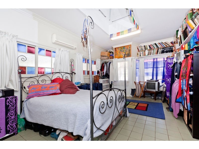 22 Elliot Street, Kangaroo Point QLD 4169