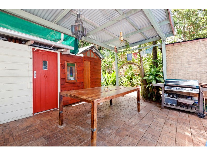 22 Elliot Street, Kangaroo Point QLD 4169