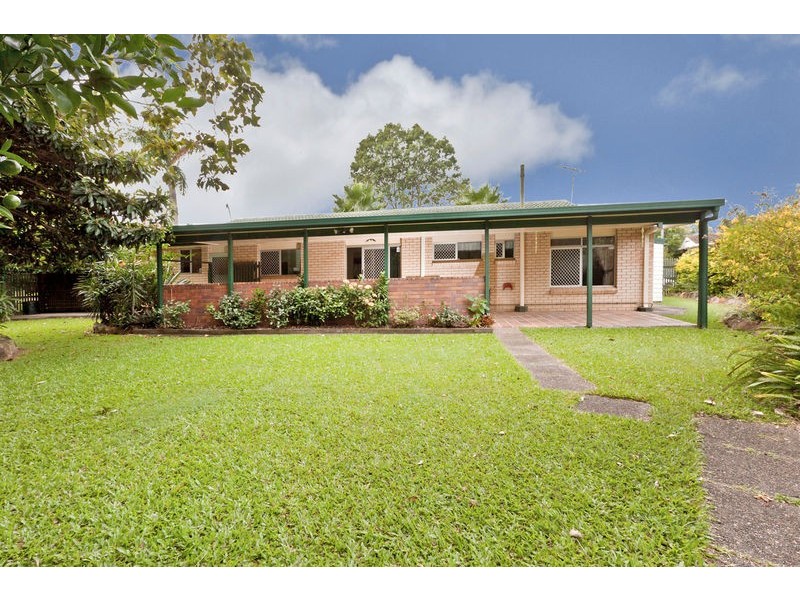 17 Bluegum Street, Macgregor QLD 4109