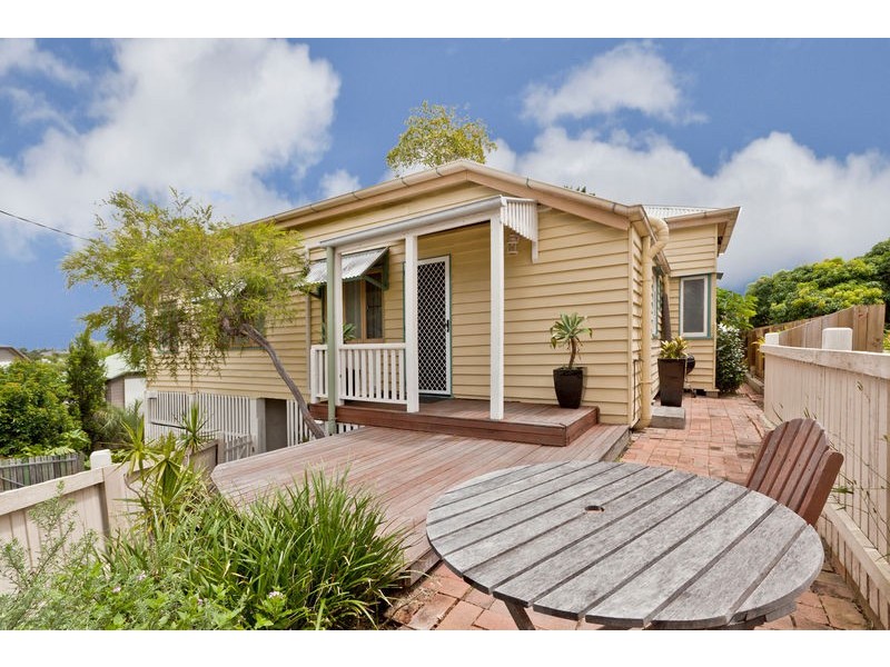1 Rosecliffe Street, Highgate Hill QLD 4101