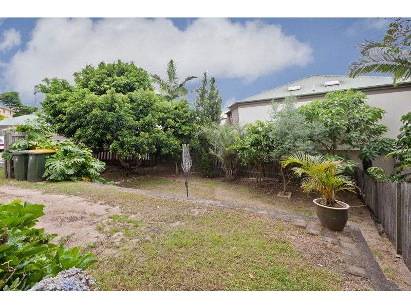 1 Rosecliffe Street, Highgate Hill QLD 4101