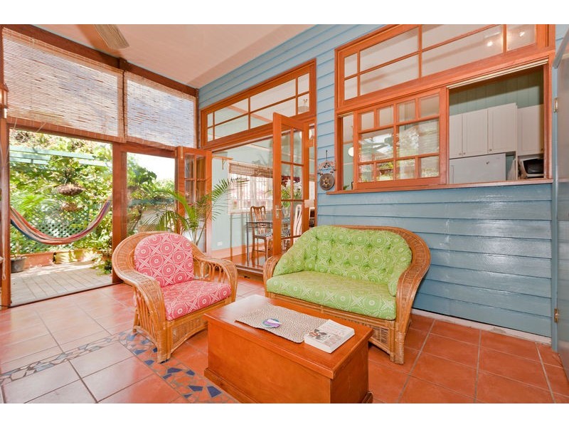 38 Blakeney Street, Highgate Hill QLD 4101