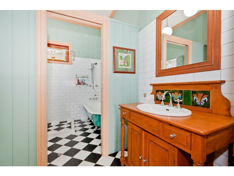 38 Blakeney Street, Highgate Hill QLD 4101