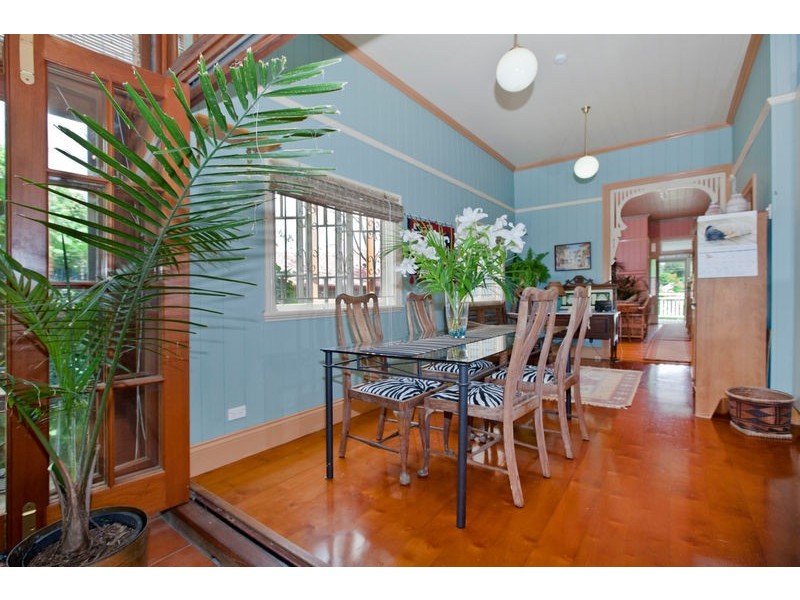 38 Blakeney Street, Highgate Hill QLD 4101