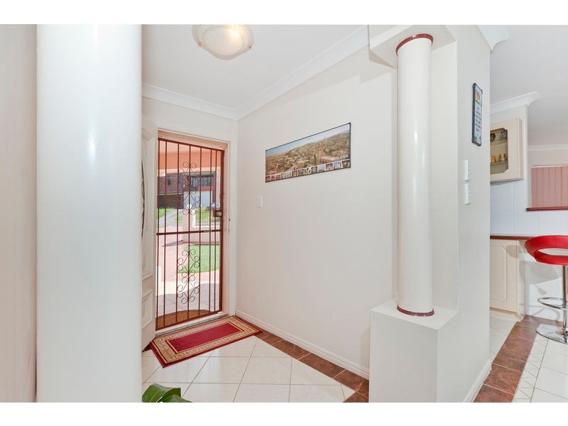 35 Mandarin Street, Coopers Plains QLD 4108