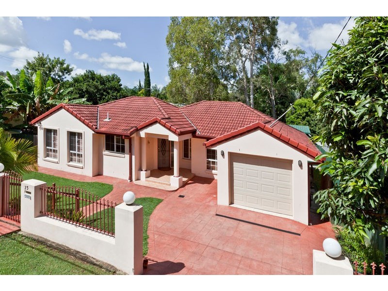 35 Mandarin Street, Coopers Plains QLD 4108