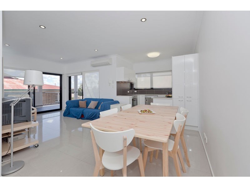 1/5 Ivanhoe Street, Annerley QLD 4103