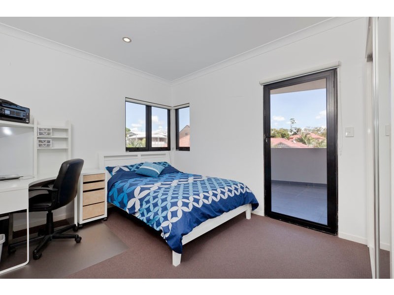 1/5 Ivanhoe Street, Annerley QLD 4103