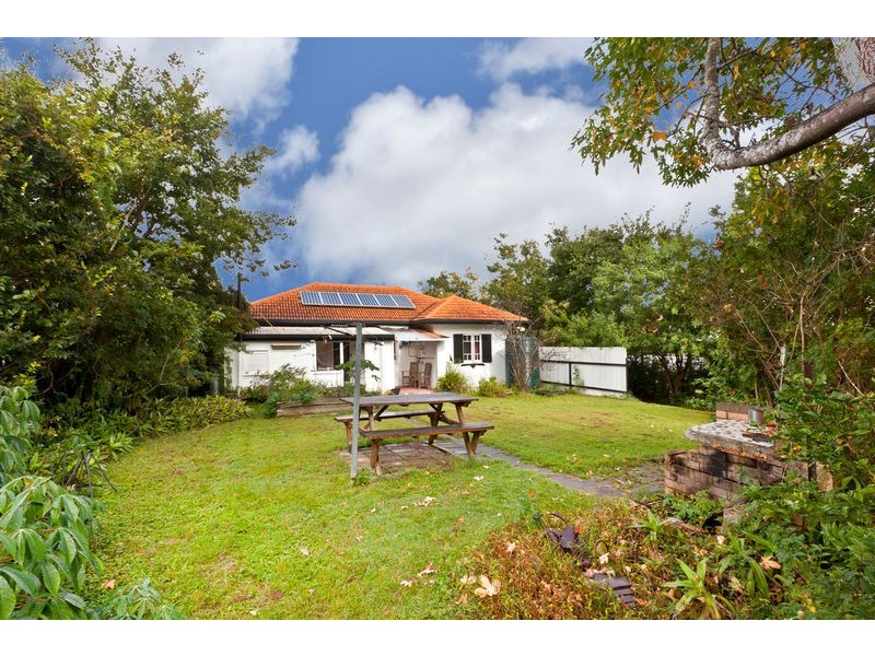 32 Nyleta Street, Coopers Plains QLD 4108