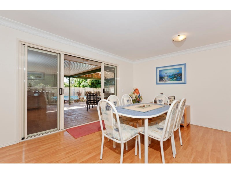 1 Mandell Close, Coopers Plains QLD 4108