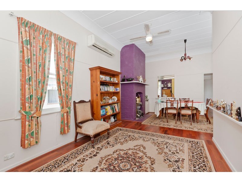 18 Clive Street, Annerley QLD 4103