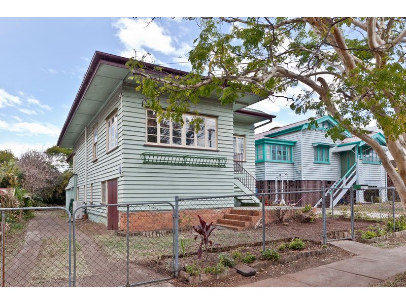 18 Clive Street, Annerley QLD 4103