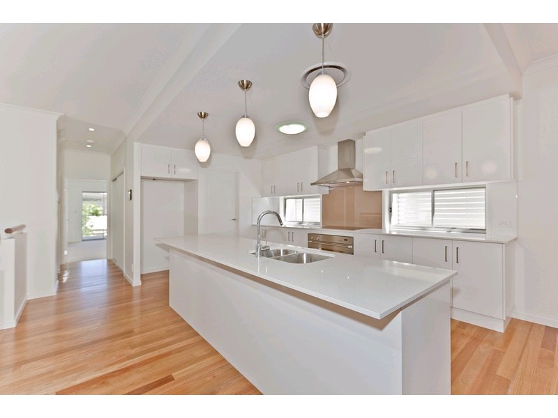 381 Verney Road East, Graceville QLD 4075