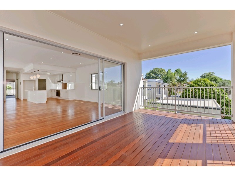 381 Verney Road East, Graceville QLD 4075