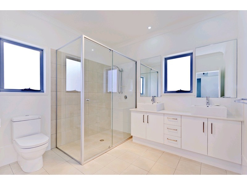 381 Verney Road East, Graceville QLD 4075