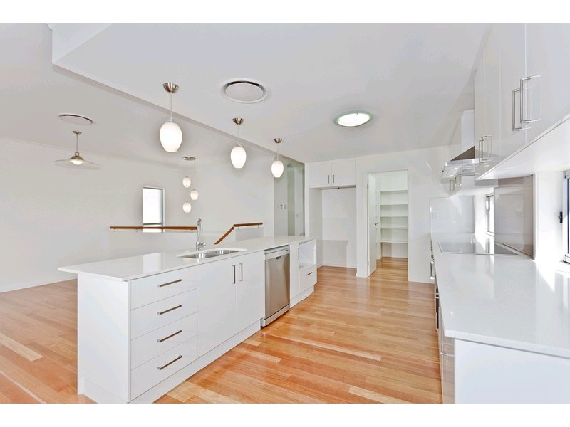 381 Verney Road East, Graceville QLD 4075