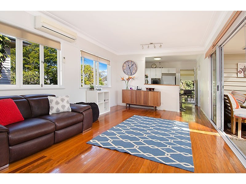 74 Muriel Avenue, Moorooka QLD 4105