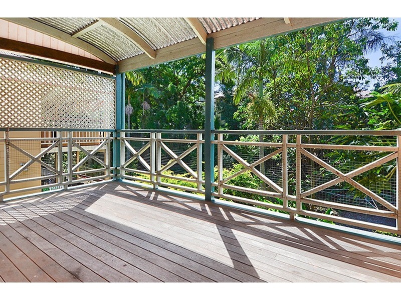 18 Julia Street, Highgate Hill QLD 4101