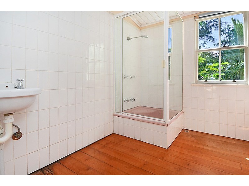 18 Julia Street, Highgate Hill QLD 4101