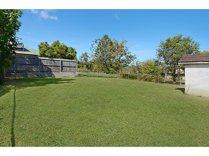 11 Macgroarty Street, Coopers Plains QLD 4108