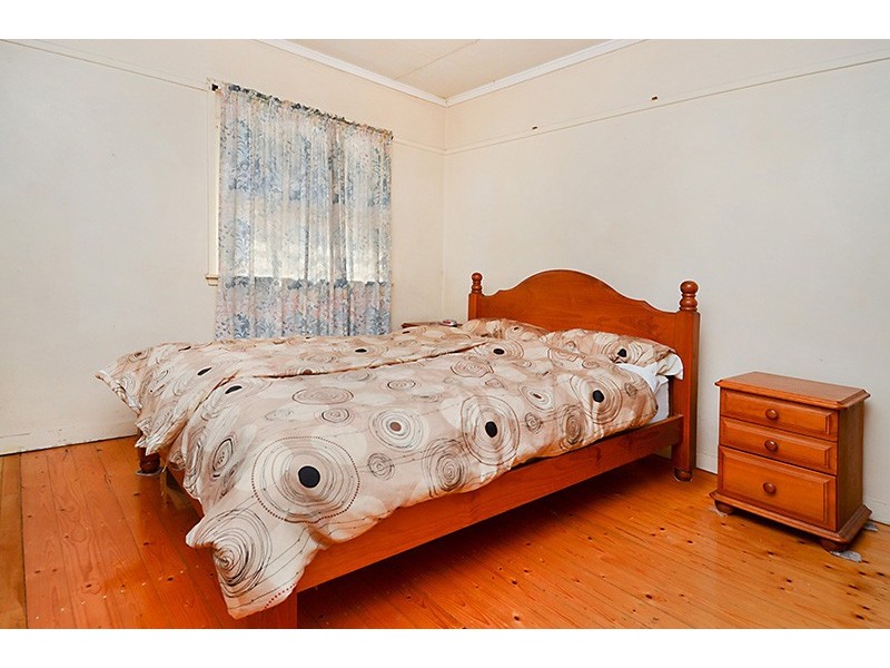 11 Macgroarty Street, Coopers Plains QLD 4108