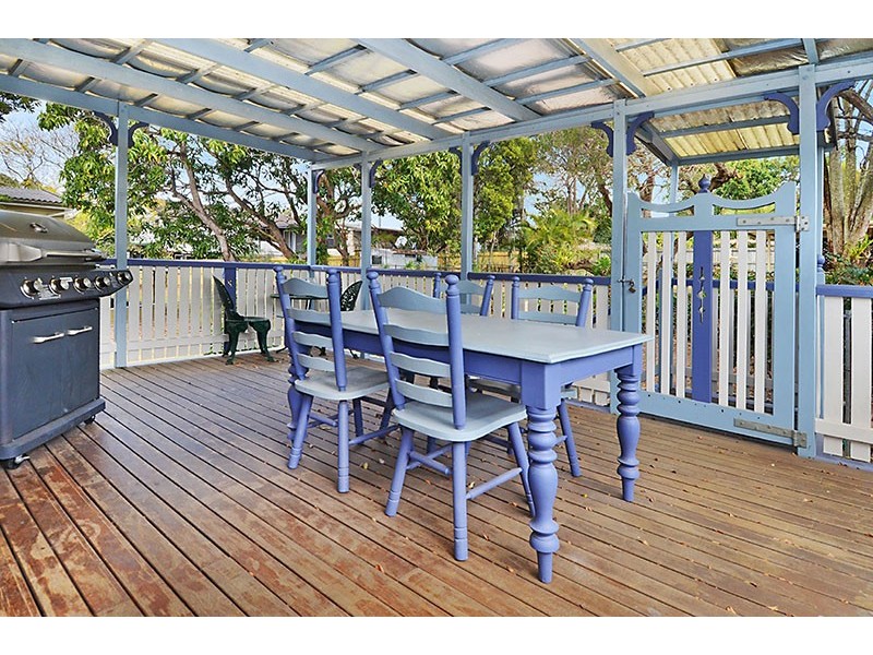 28 Mandarin Street, Coopers Plains QLD 4108