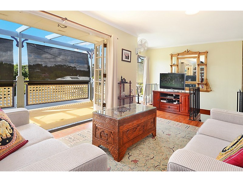 28 Mandarin Street, Coopers Plains QLD 4108