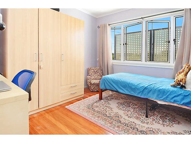 28 Mandarin Street, Coopers Plains QLD 4108