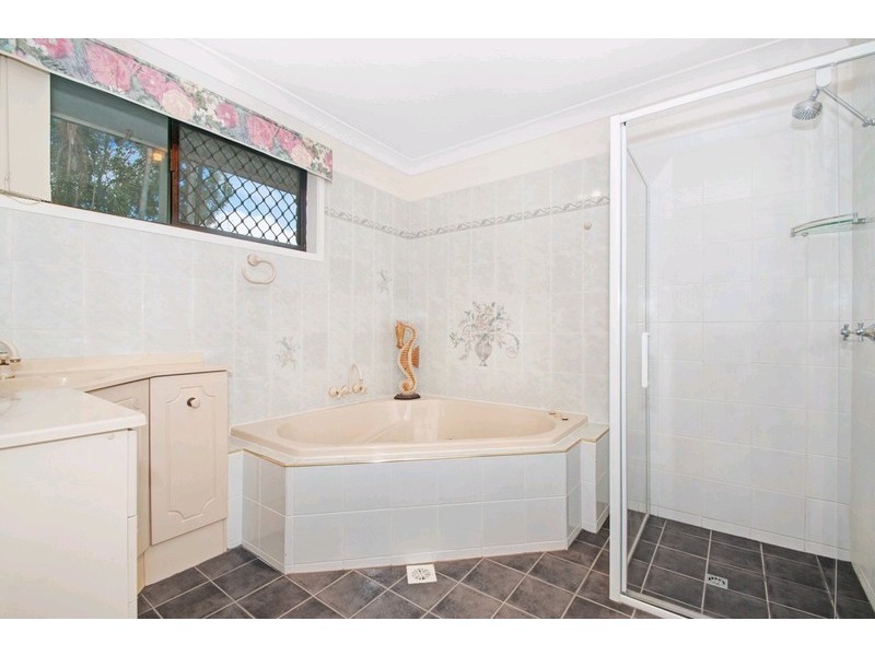 5 Lasandra Court, Shailer Park QLD 4128