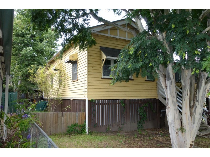 24 Fairy Street, Moorooka QLD 4105