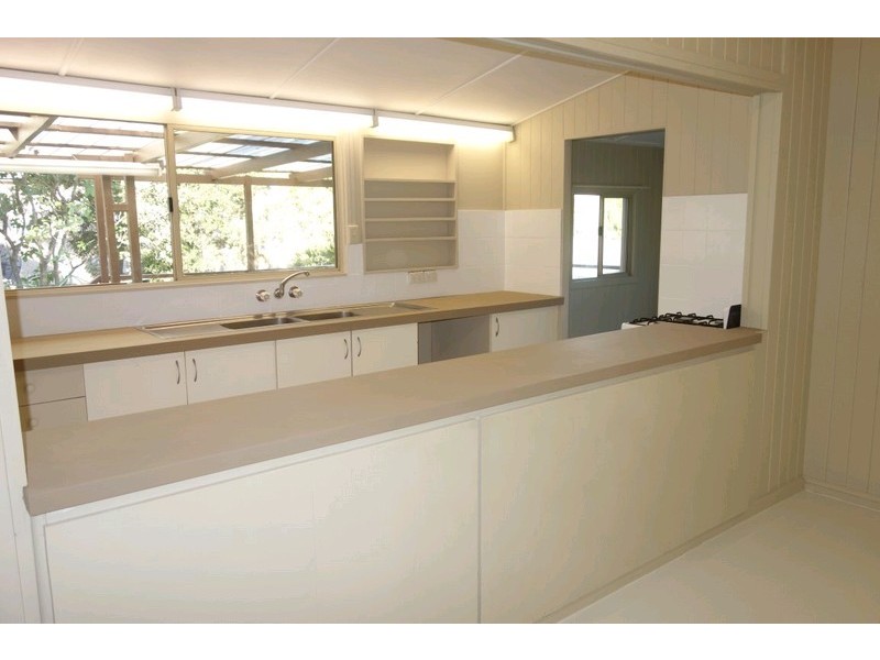 24 Fairy Street, Moorooka QLD 4105