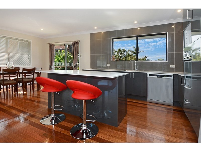 23 Swanfield Street, Macgregor QLD 4109