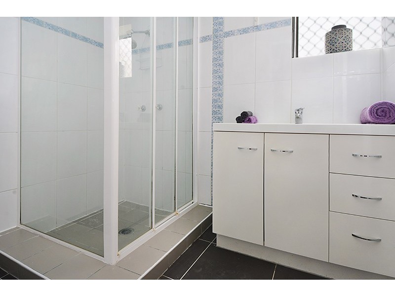 23 Swanfield Street, Macgregor QLD 4109