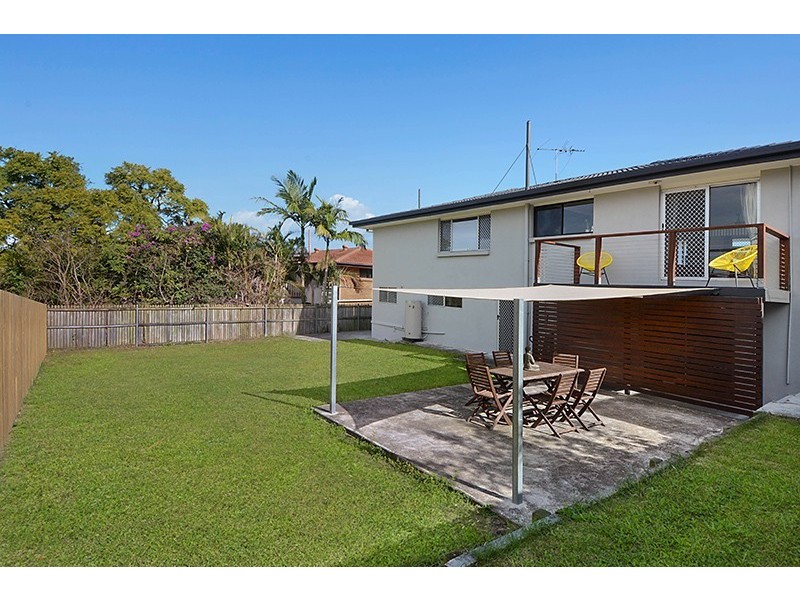 23 Swanfield Street, Macgregor QLD 4109