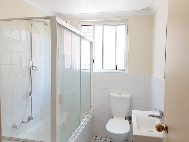 4/ 20 Hill Street, Campsie NSW 2194