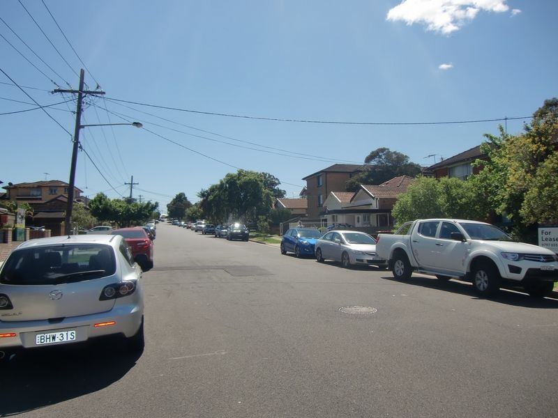 1/ 36 Dunmore Street, Croydon Park NSW 2133