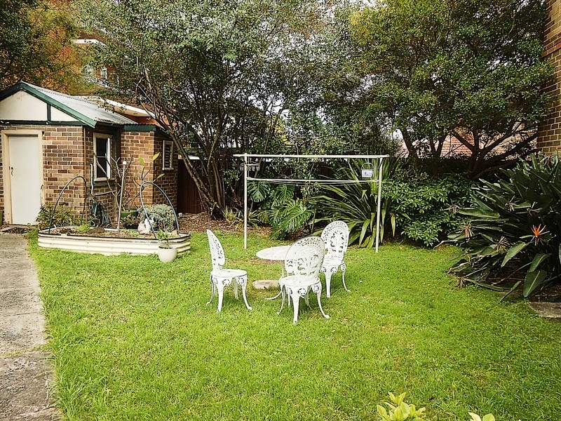 2/ 2A John Street, Ashfield NSW 2131