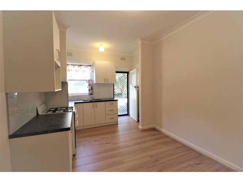 2/ 2A John Street, Ashfield NSW 2131