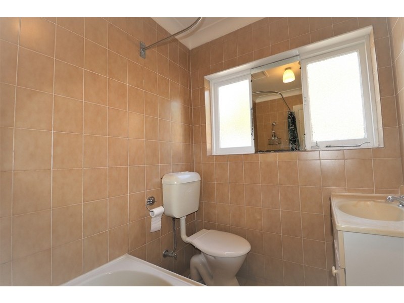 2/ 2A John Street, Ashfield NSW 2131