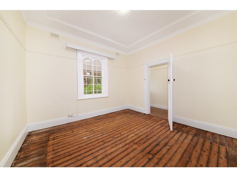 32 Robert Street, Ashfield NSW 2131