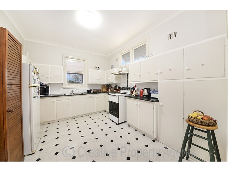 27 Farleigh Street, Ashfield NSW 2131